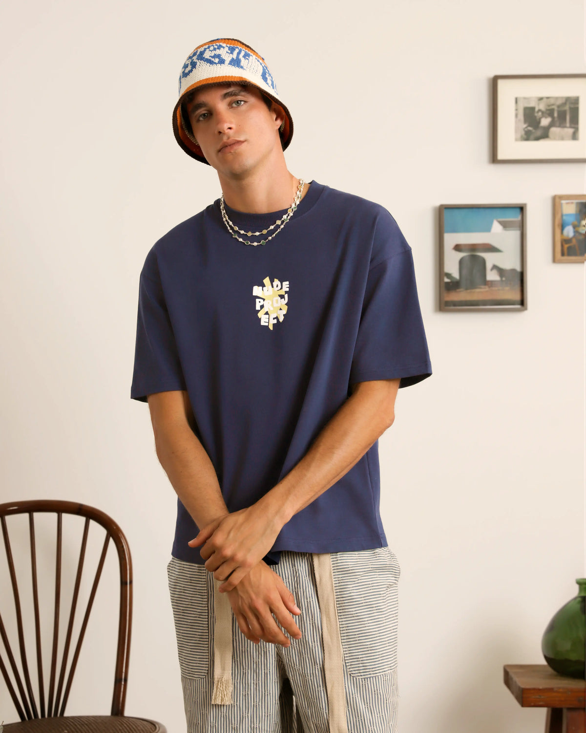 man [Model is 183cm/6'0” wearing size M]