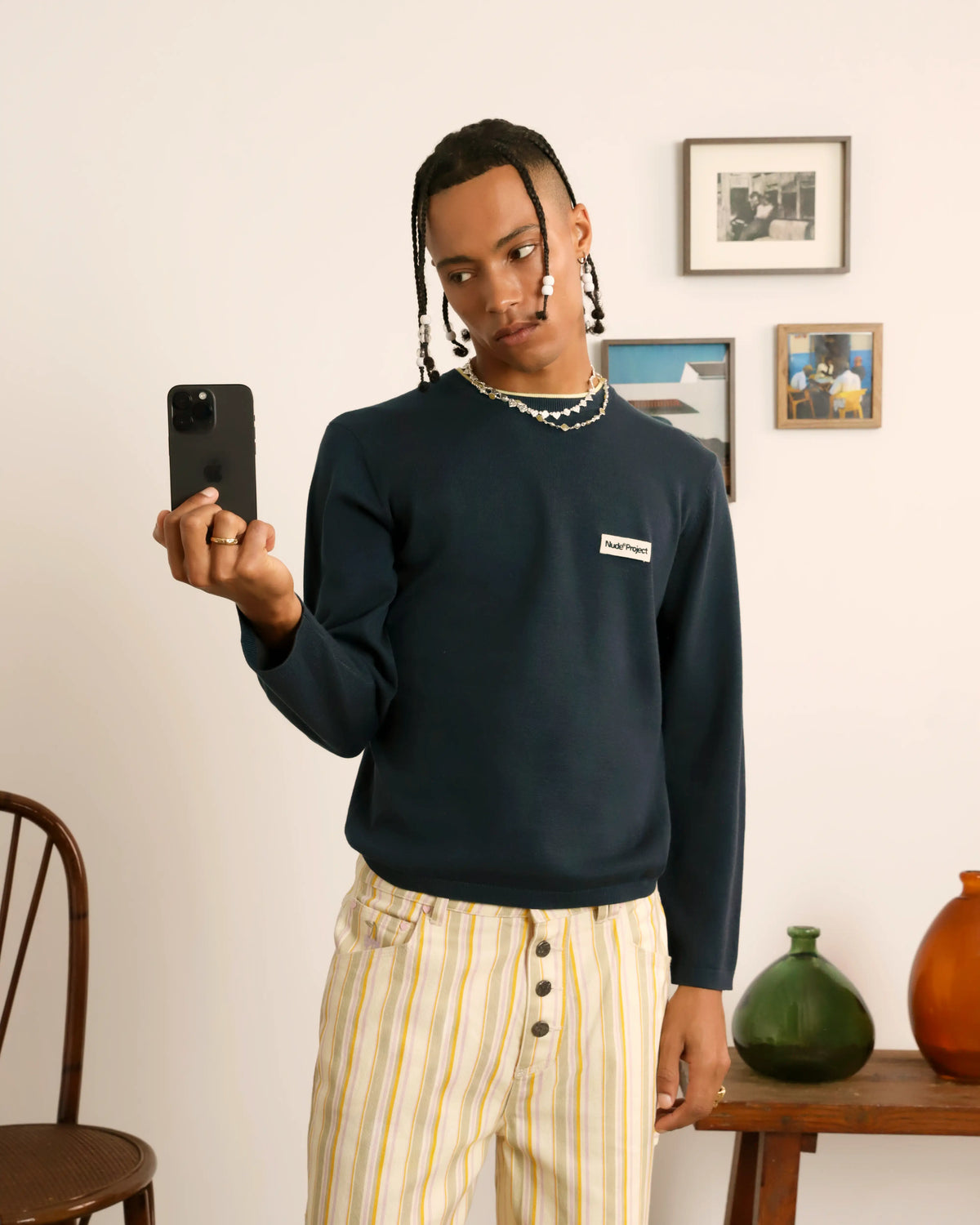 man [Model is 180cm/5’9” wearing size M]