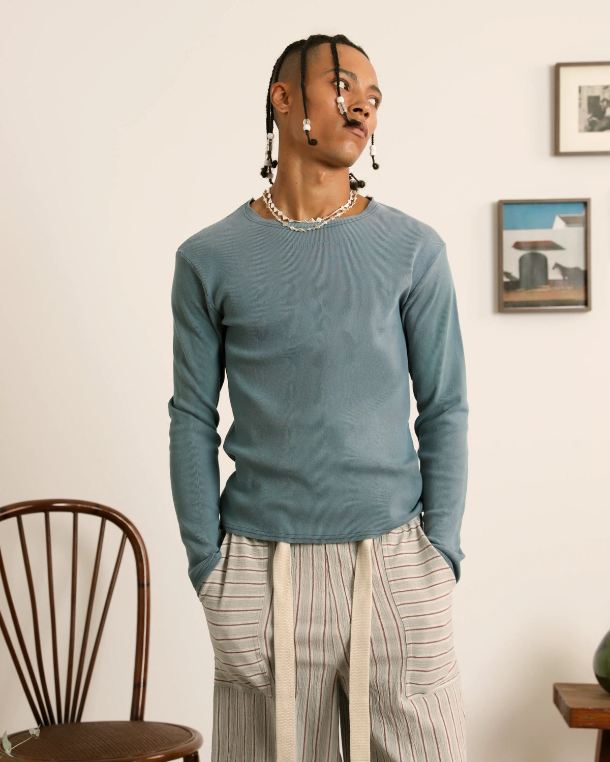 man [Model is 180cm/5’9” wearing size M]