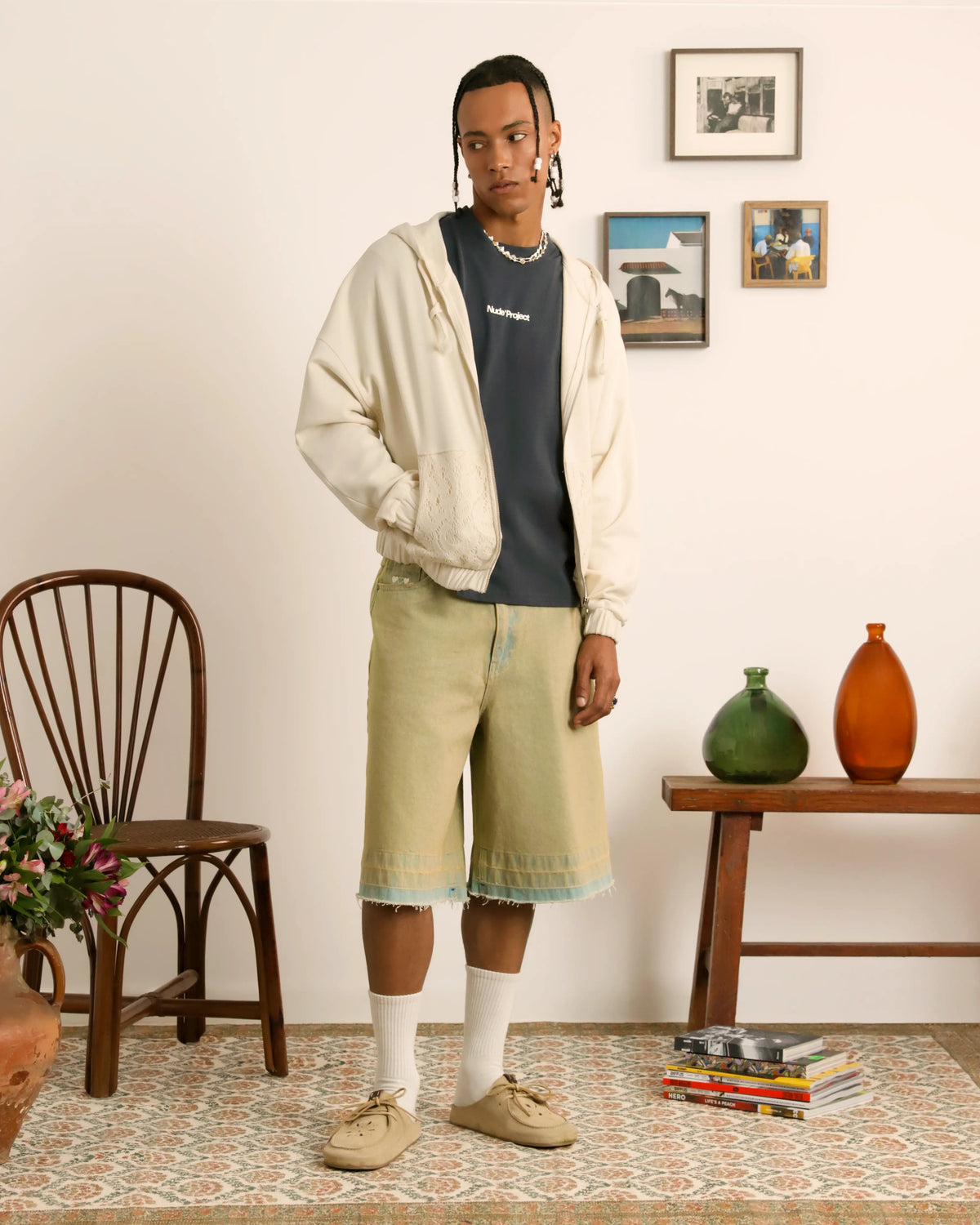 man [Model is 180cm/5’9” wearing size M]