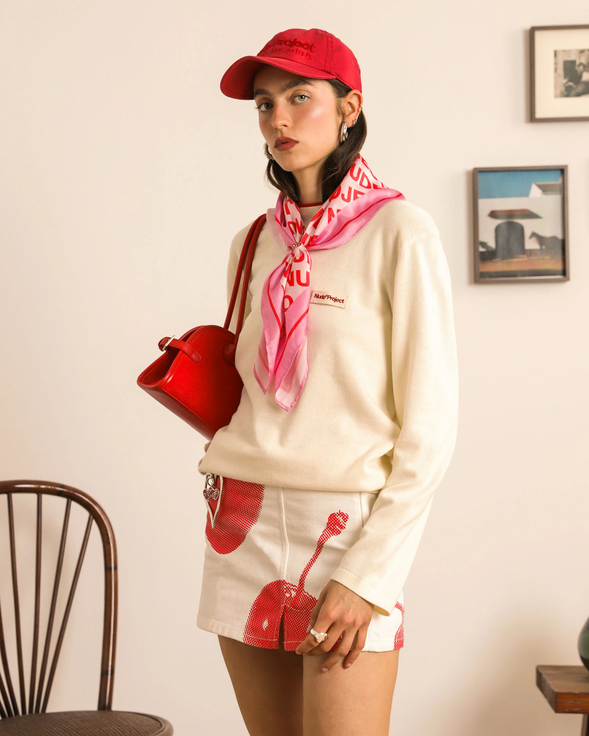 Woman [Model is 173cm/5’67” wearing size S]