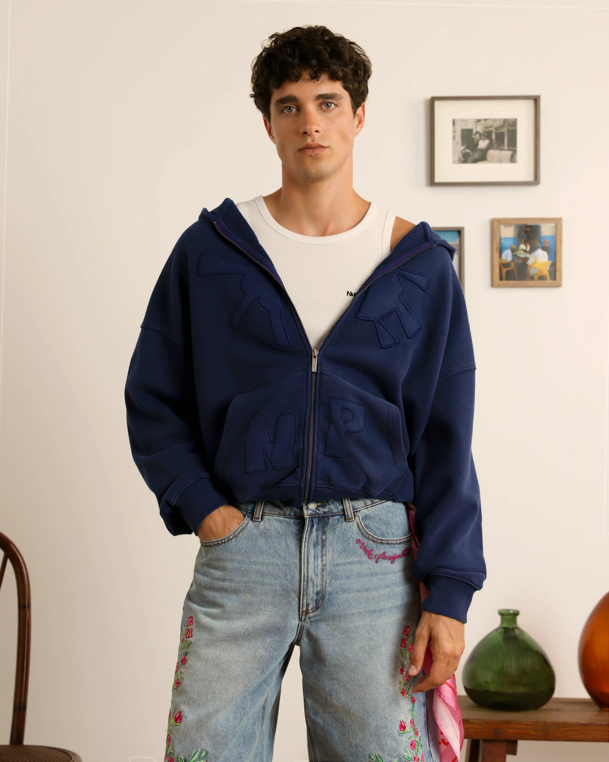  man [Model is 183cm/6'0” wearing size M]