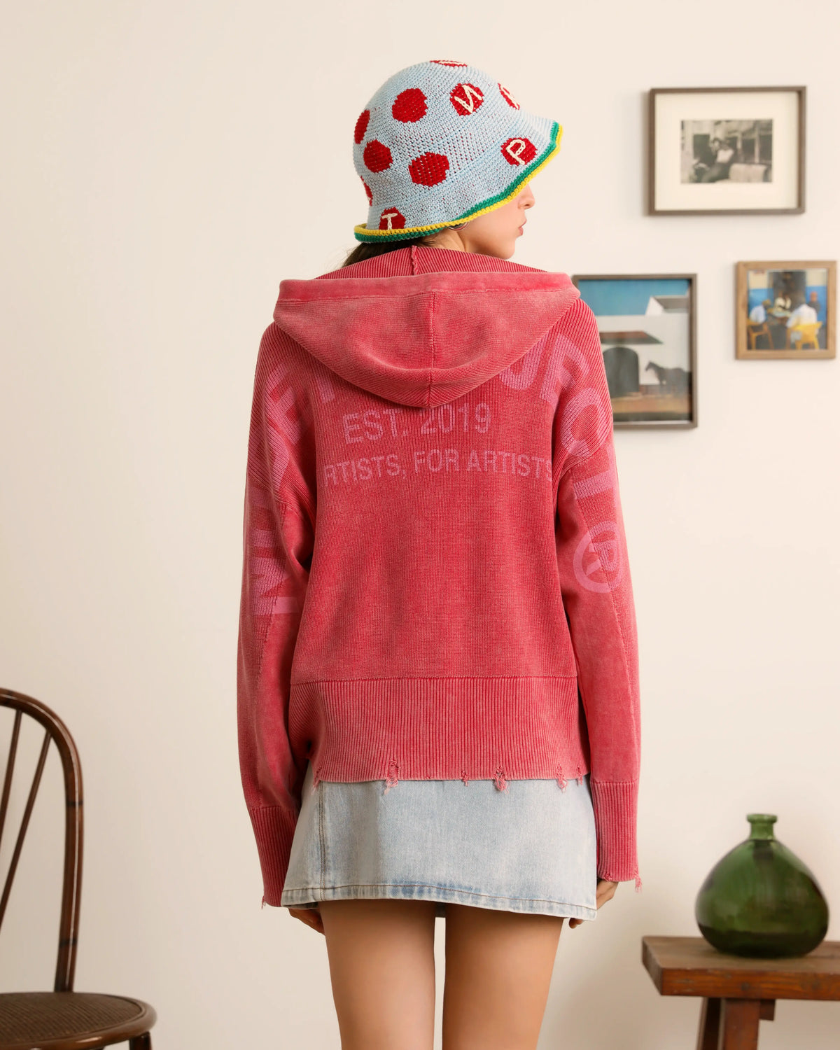 Woman [Model is 173cm/5’67” wearing size S]