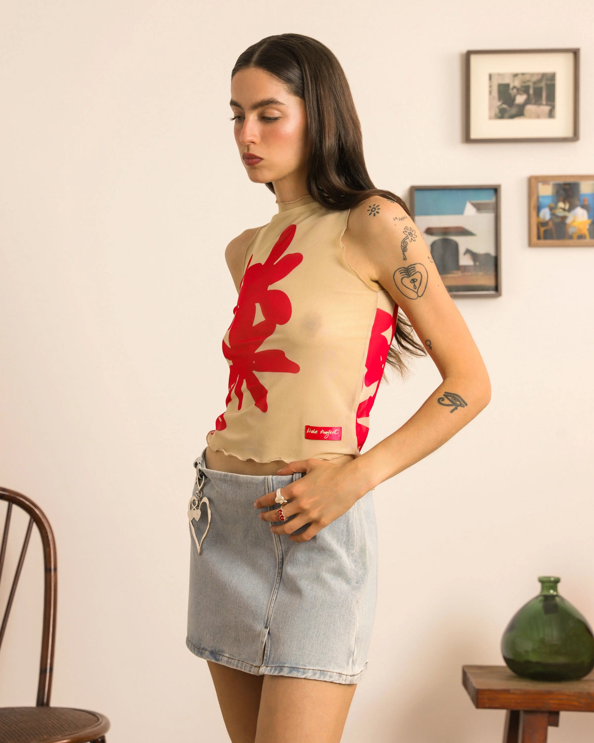 Woman [Model is 173cm/5’67” wearing size S]