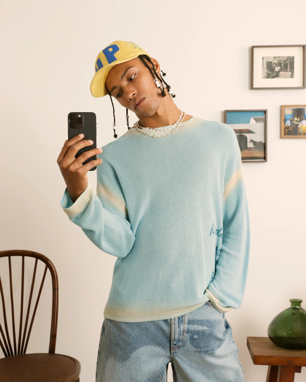 man [Model is 180cm/5’9” wearing size M]