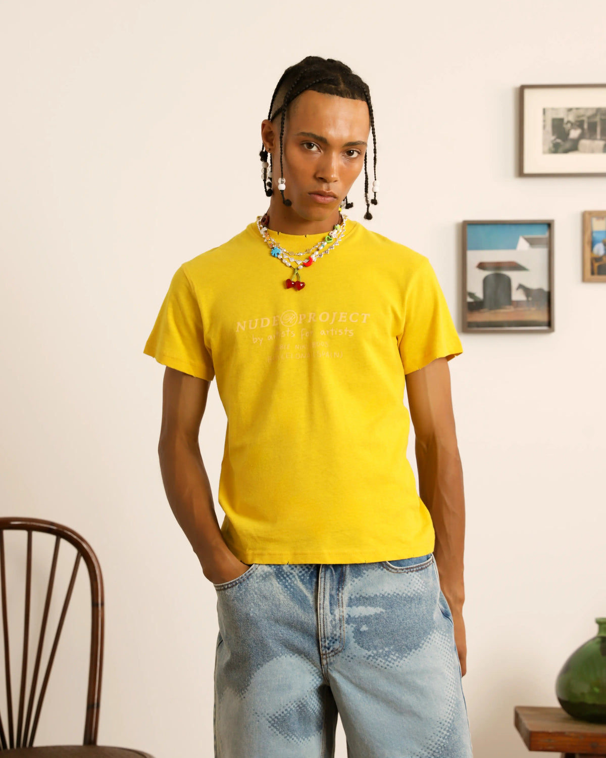 man [Model is 180cm/5’9” wearing size M]