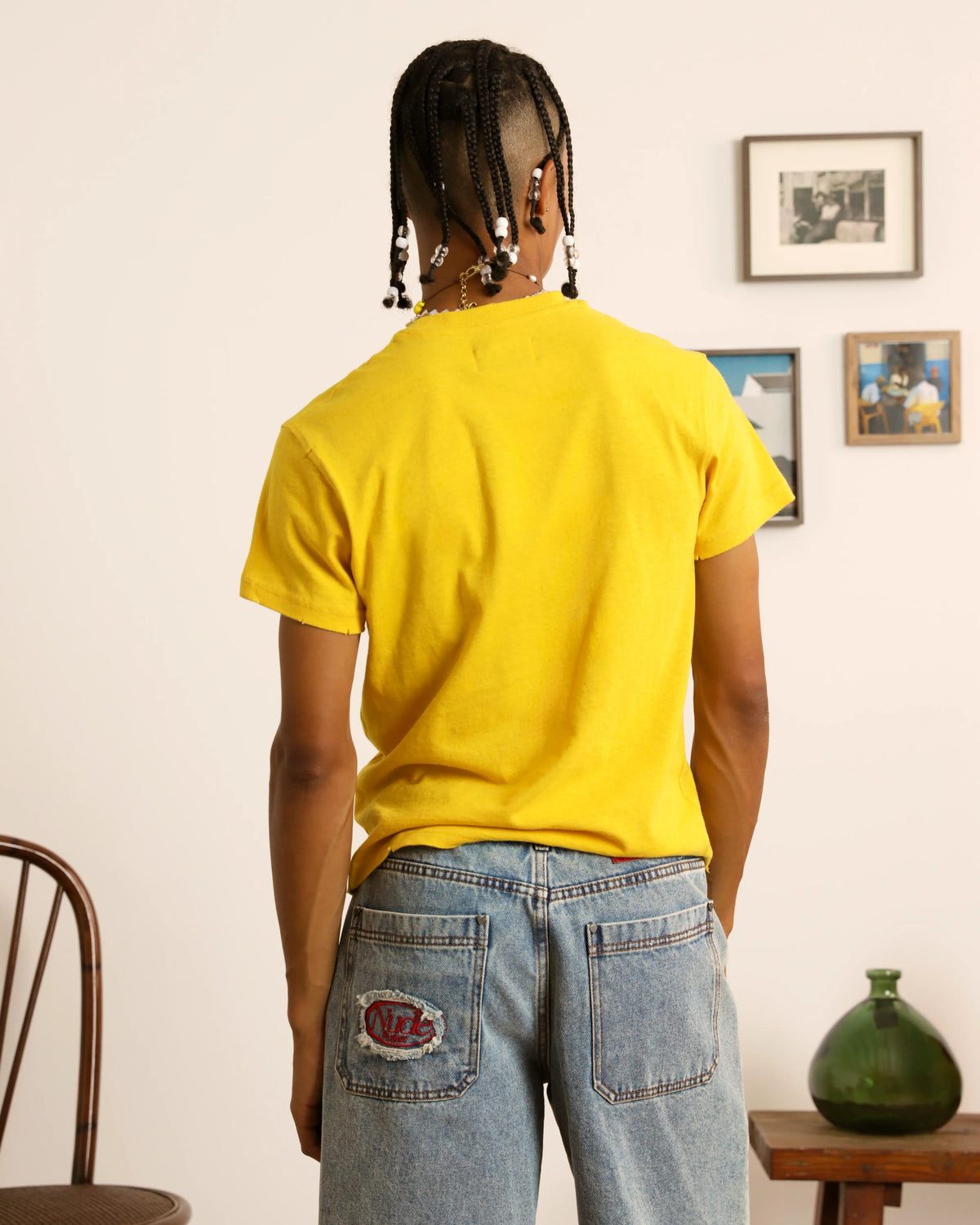 man [Model is 180cm/5’9” wearing size M]