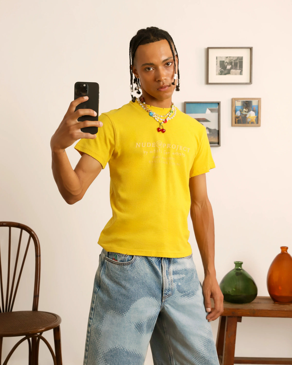 man [Model is 180cm/5’9” wearing size M]