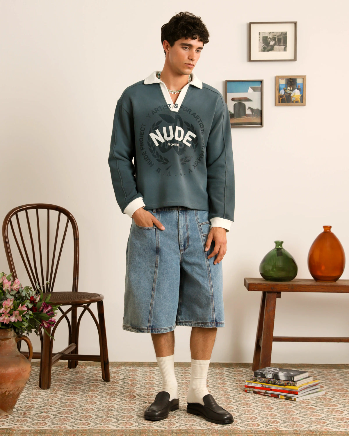 man [Model is 183cm/6'0” wearing size M]