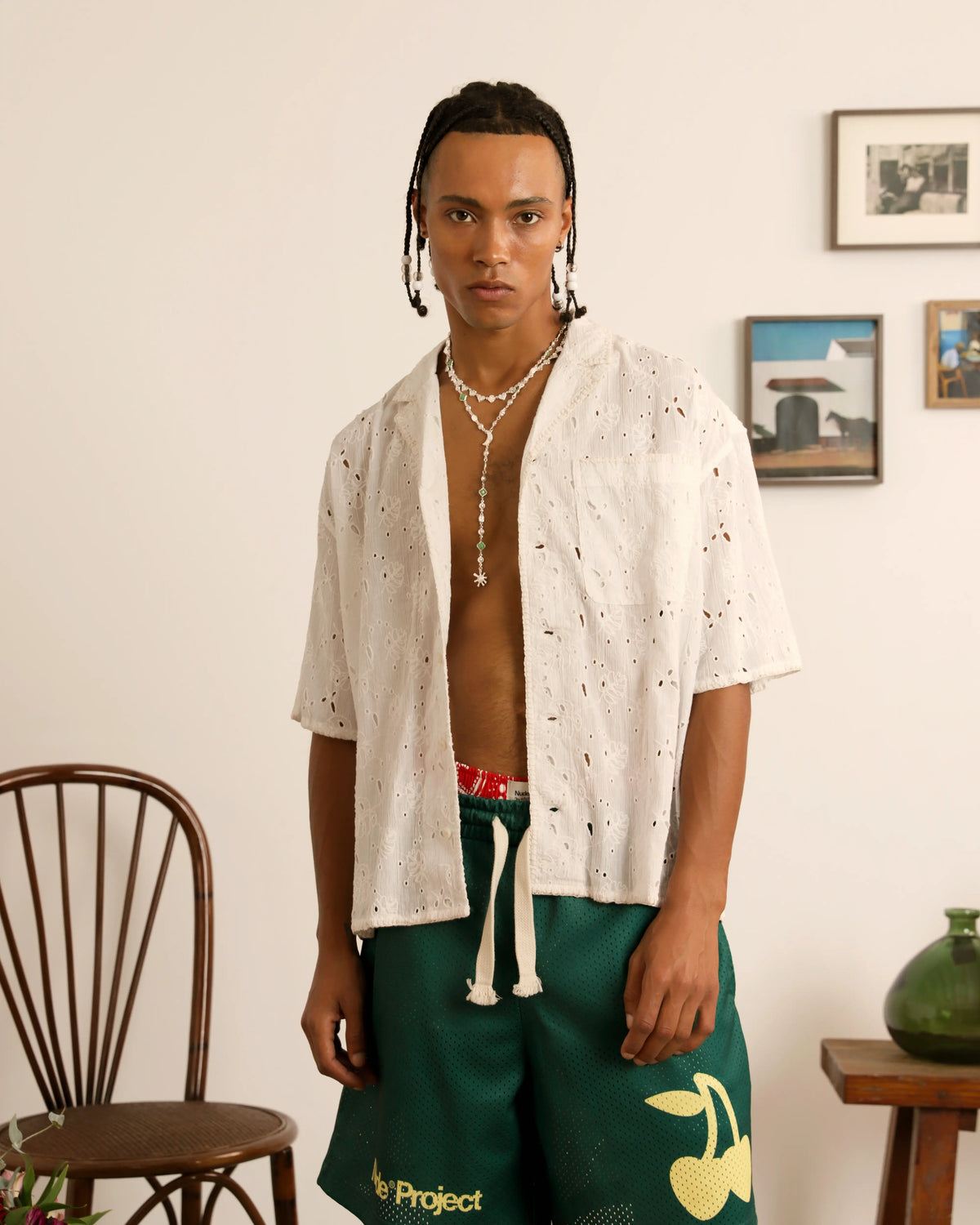 man [Model is 180cm/5’9” wearing size M]