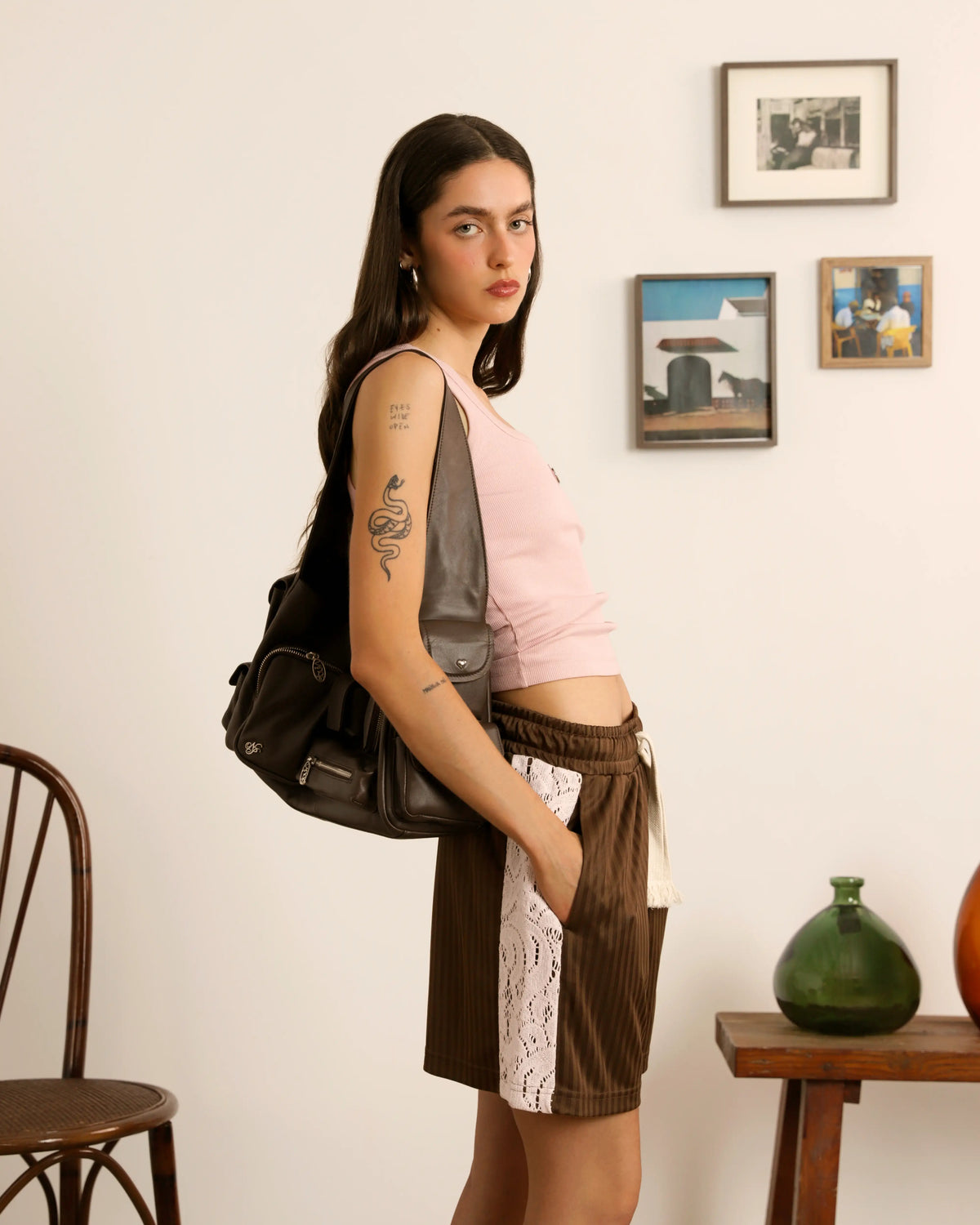 Woman [Model is 173cm/5’67” wearing size S]