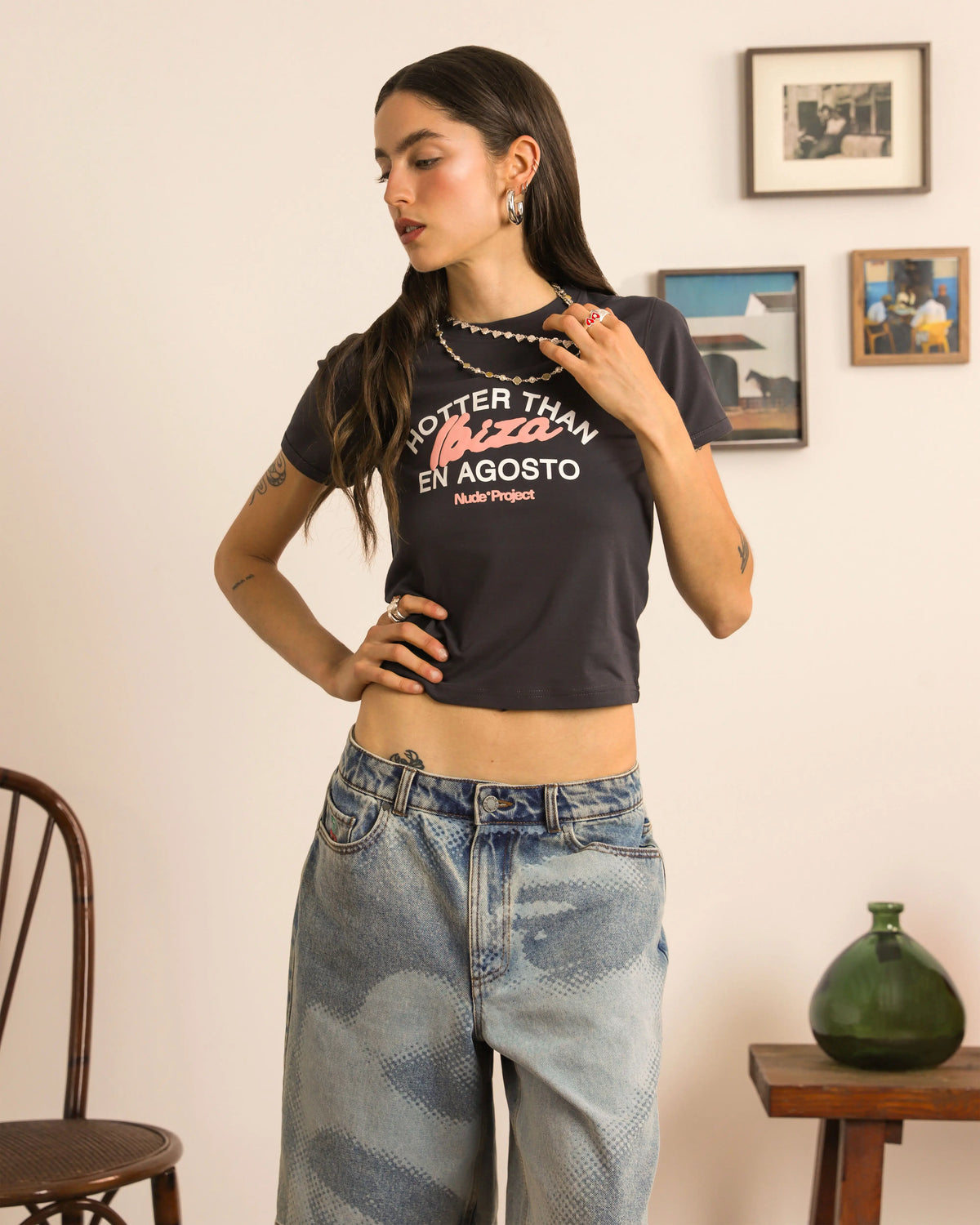 Woman [Model is 173cm/5’67” wearing size S]