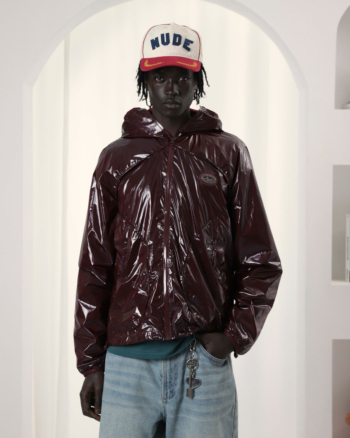 Man [Model is 186cm/6’1” wearing size M]