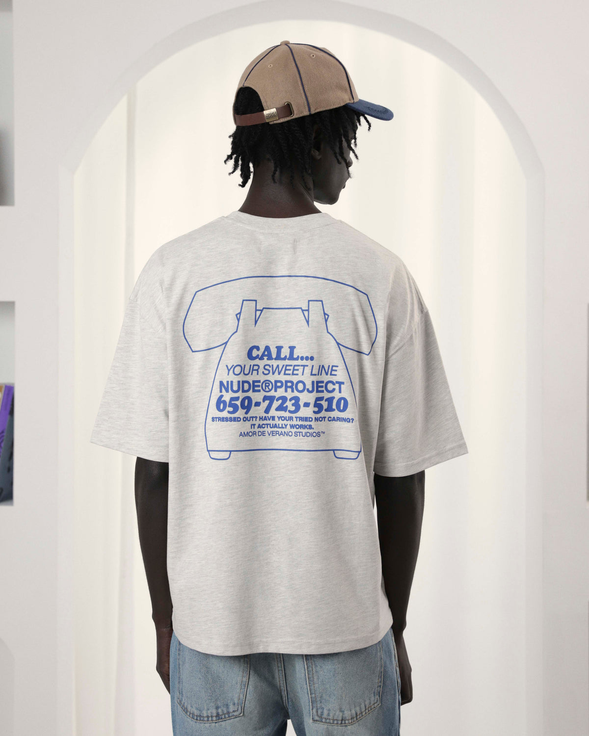 MAN [Model is 186cm/6’1” wearing size M]