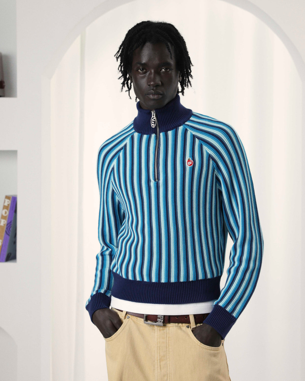 MAN [Model is 186cm/6’1” wearing size M]