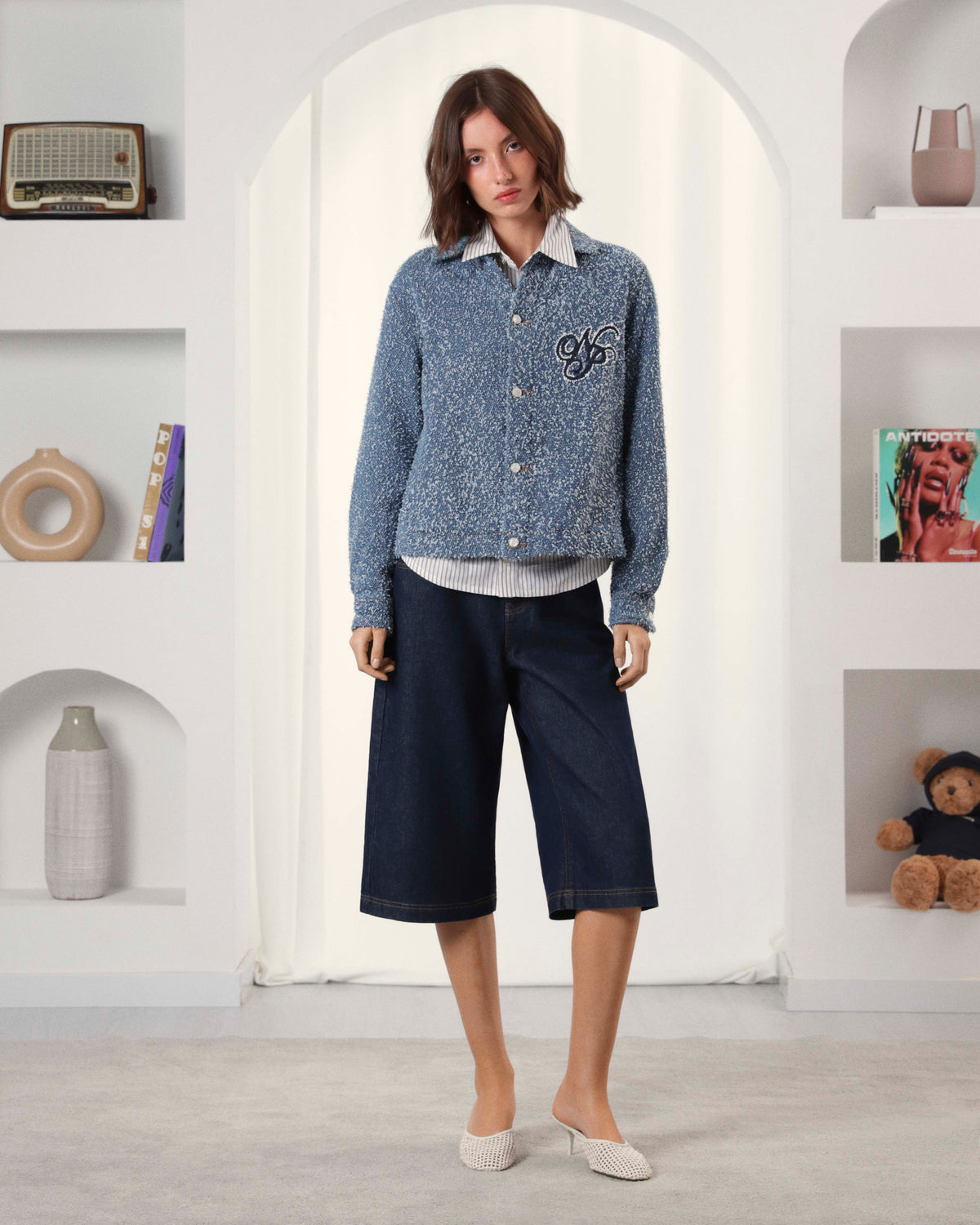 WOMAN [Model is 177cm/5’9” wearing size S]