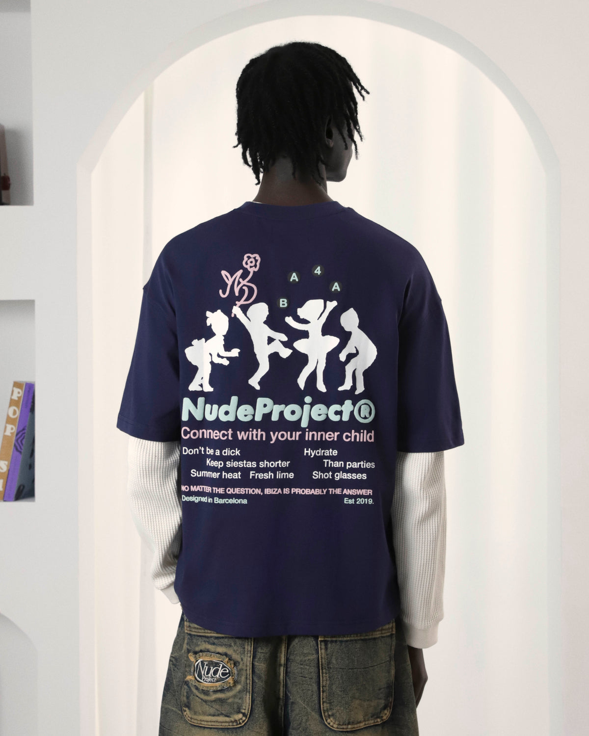 MAN [Model is 186cm/6’1” wearing size M]