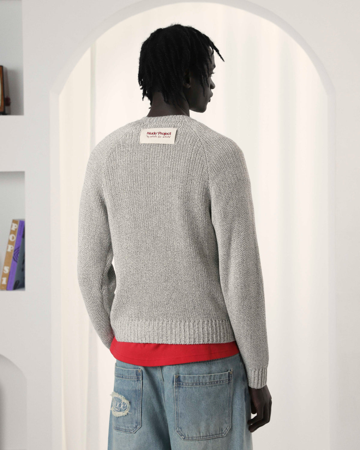 man [Model is 186cm/6’1” wearing size M]