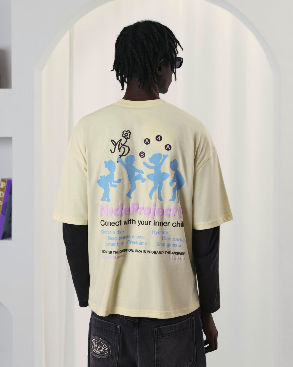 man [Model is 186cm/6’1” wearing size M]