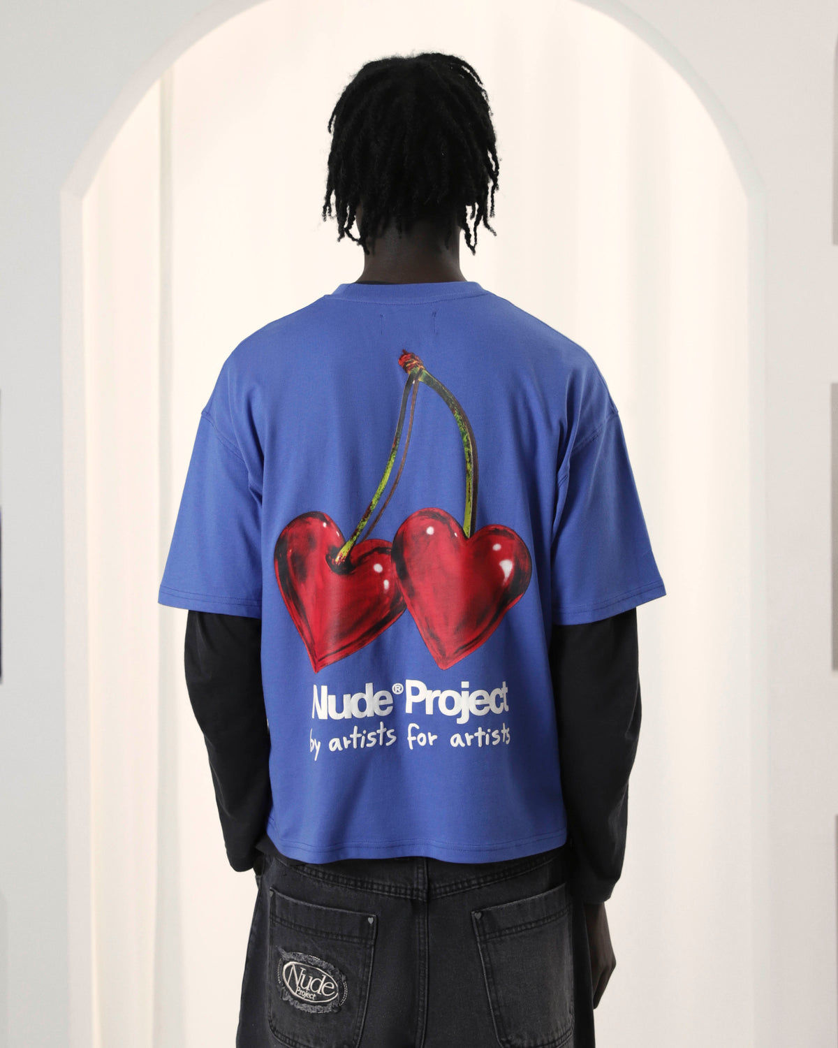 MAN [Model is 186cm/6’1” wearing size M]