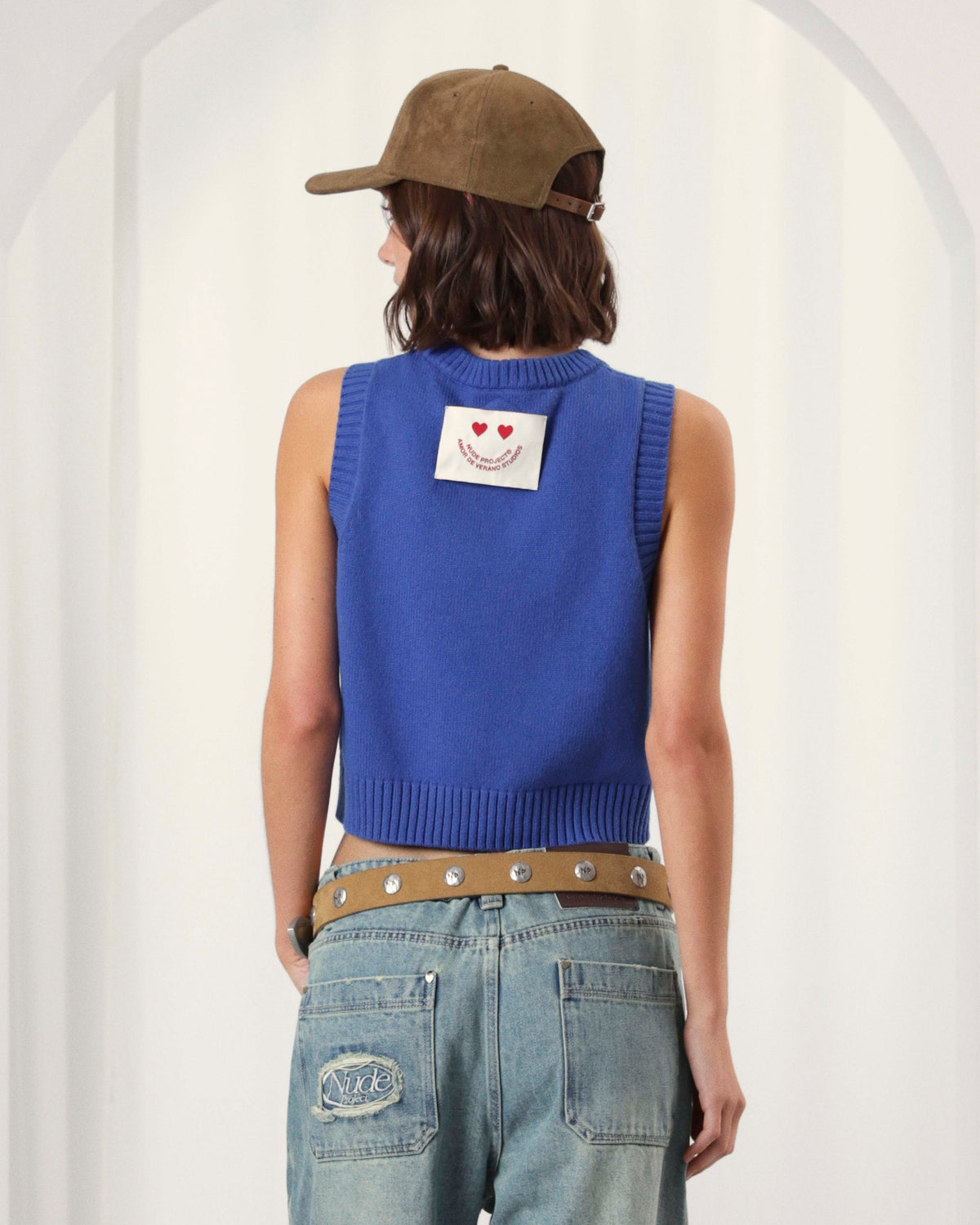 woman [Model is 177cm/5’9” wearing size S]