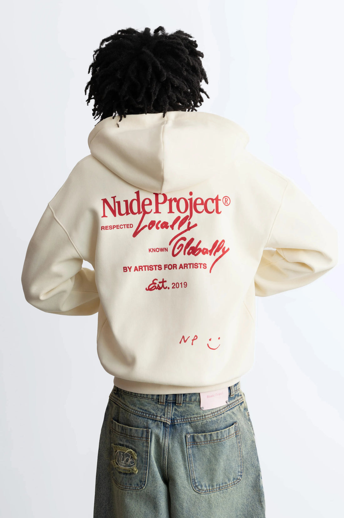MAN [Model is 189cm /6'2.5" wearing size M]