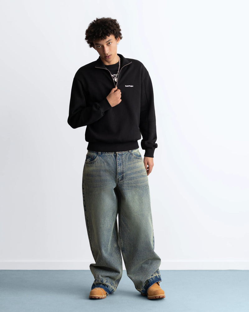 MAN [Model is 180 cm/5’90” wearing size M]