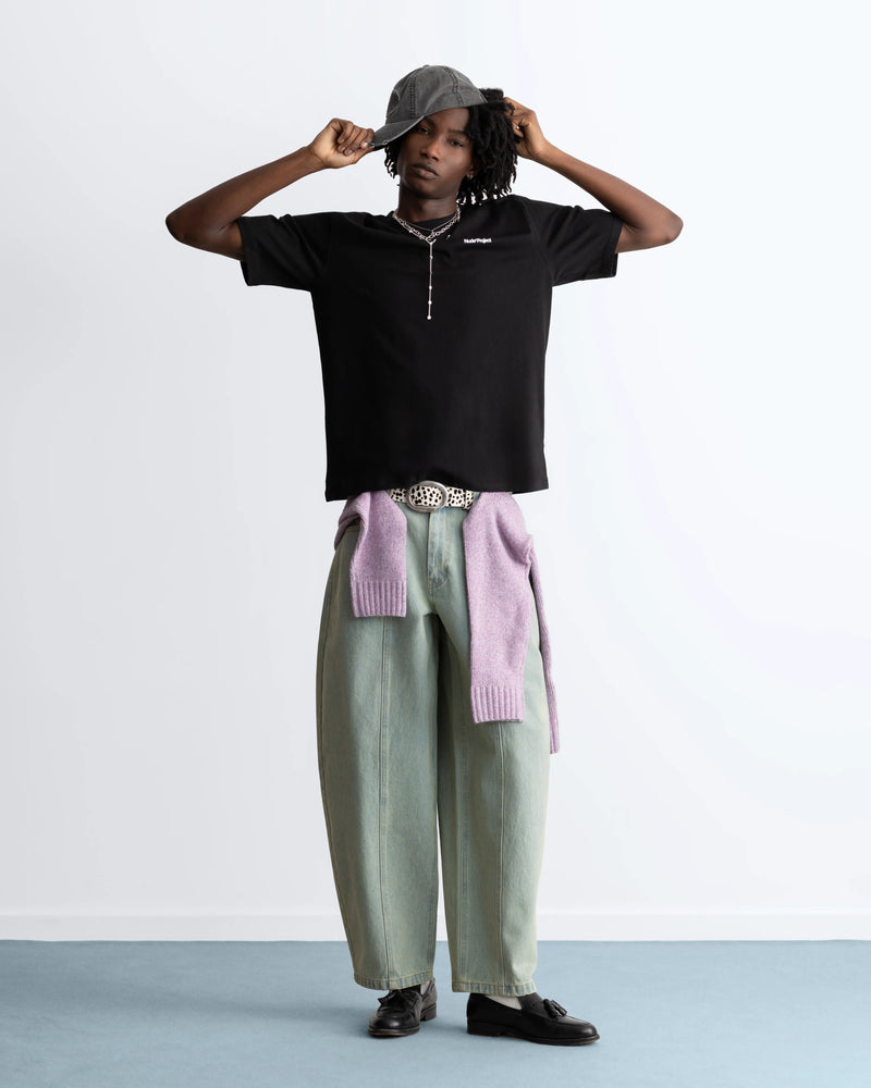 MAN [Model is 189cm /6'2.5" wearing size M]