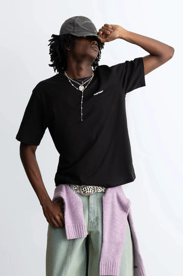 MAN [Model is 189cm /6'2.5" wearing size M]