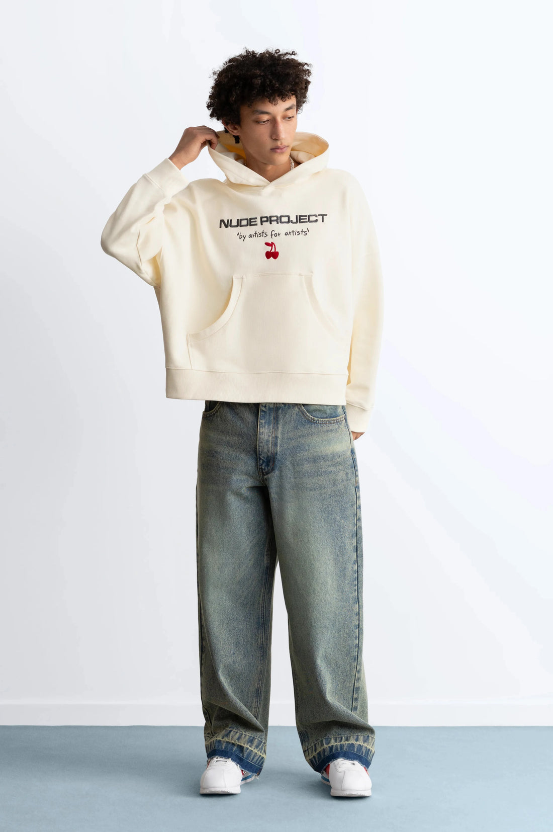 MAN [Model is 180 cm/5’90” wearing size M]