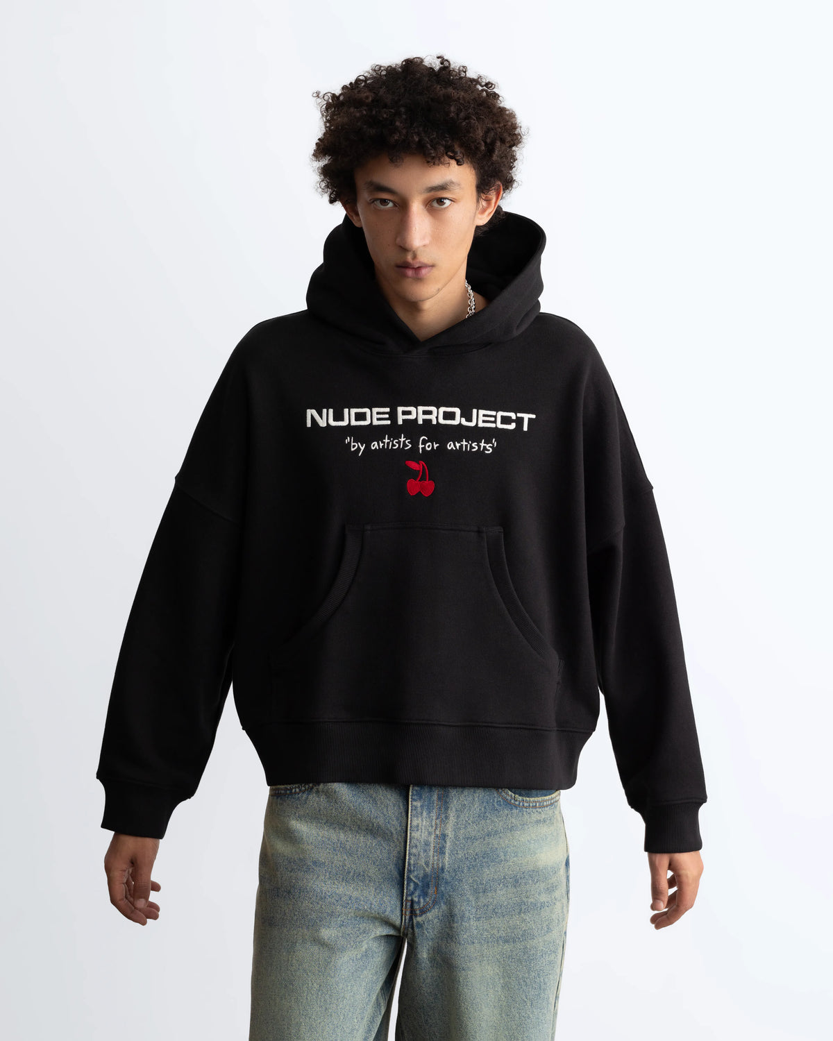 MAN [Model is 180 cm/5’90” wearing size M]