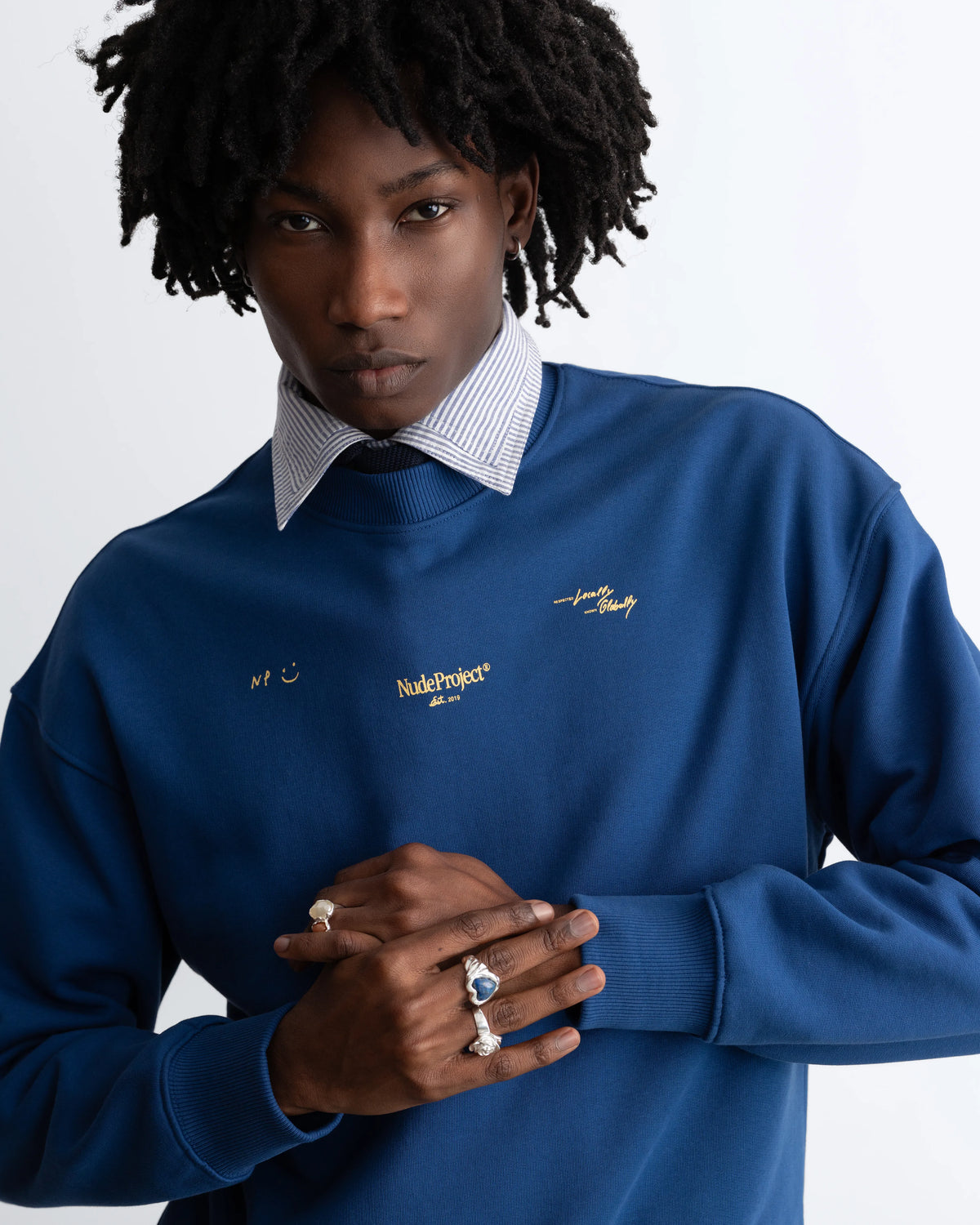 MAN [Model is 189cm /6'2.5" wearing size M]