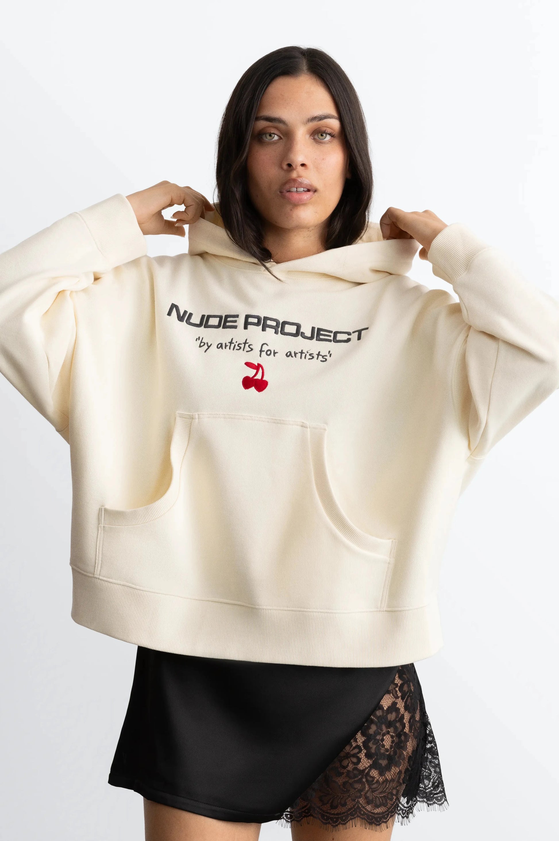 WOMAN [Model is 173 cm/5’67” wearing size XS]