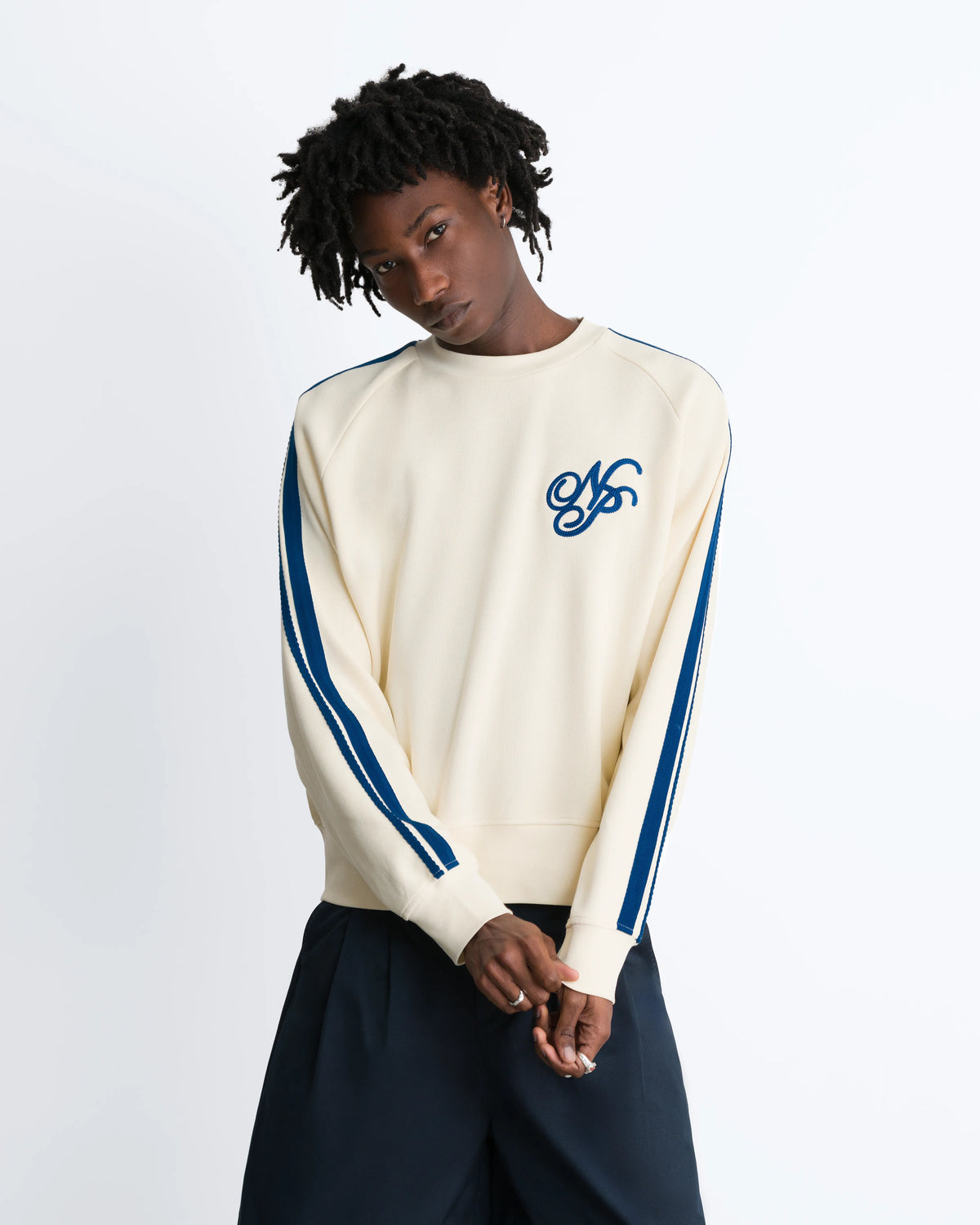 MAN [Model is 189cm/6'2” wearing size M]