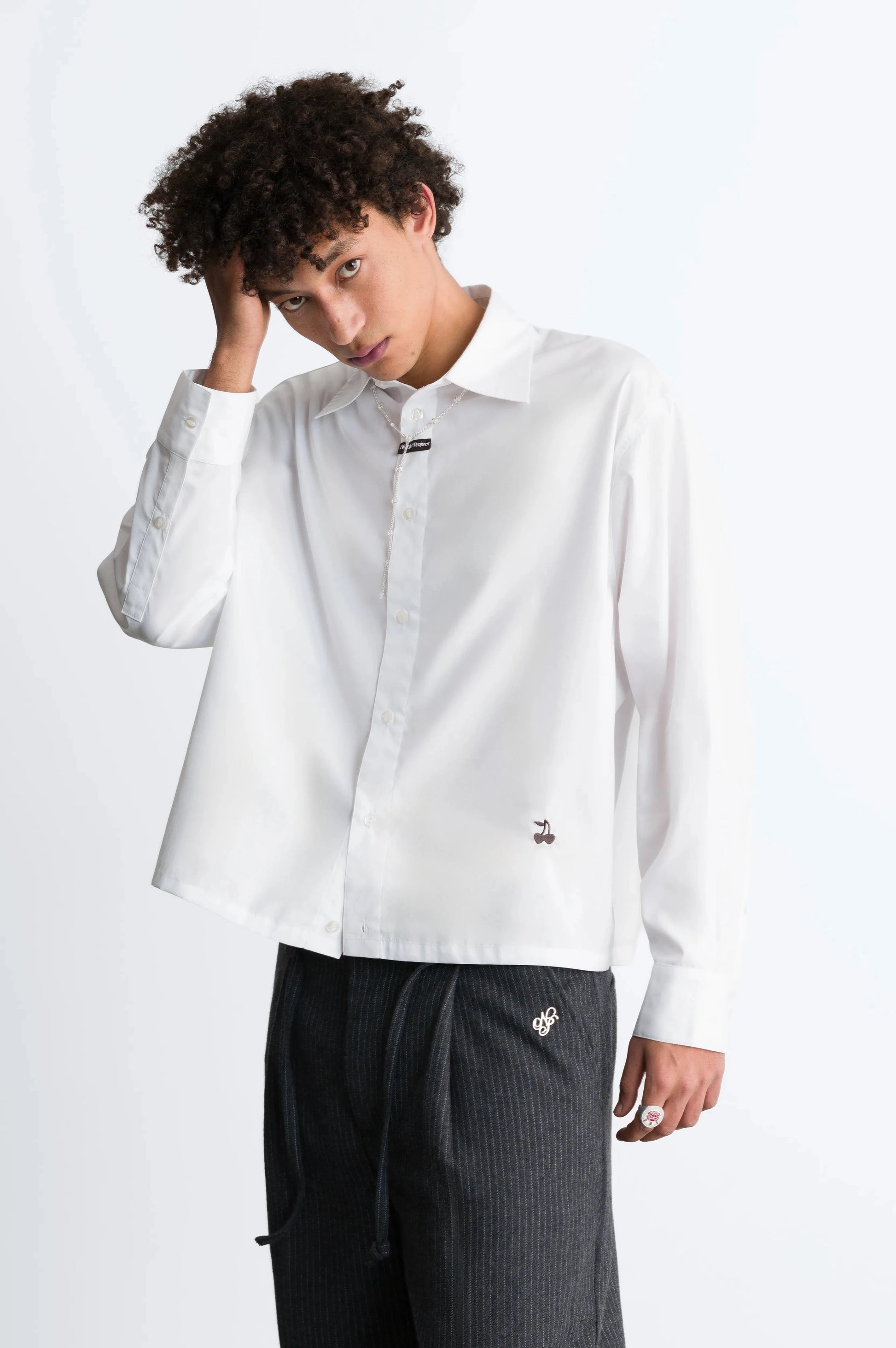 MAN [Model is 180cm/5’11” wearing size M]