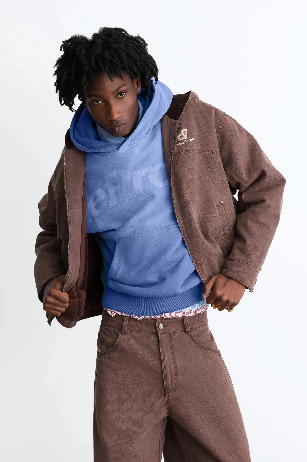 MAN [Model is 189cm/6'2” wearing size M]