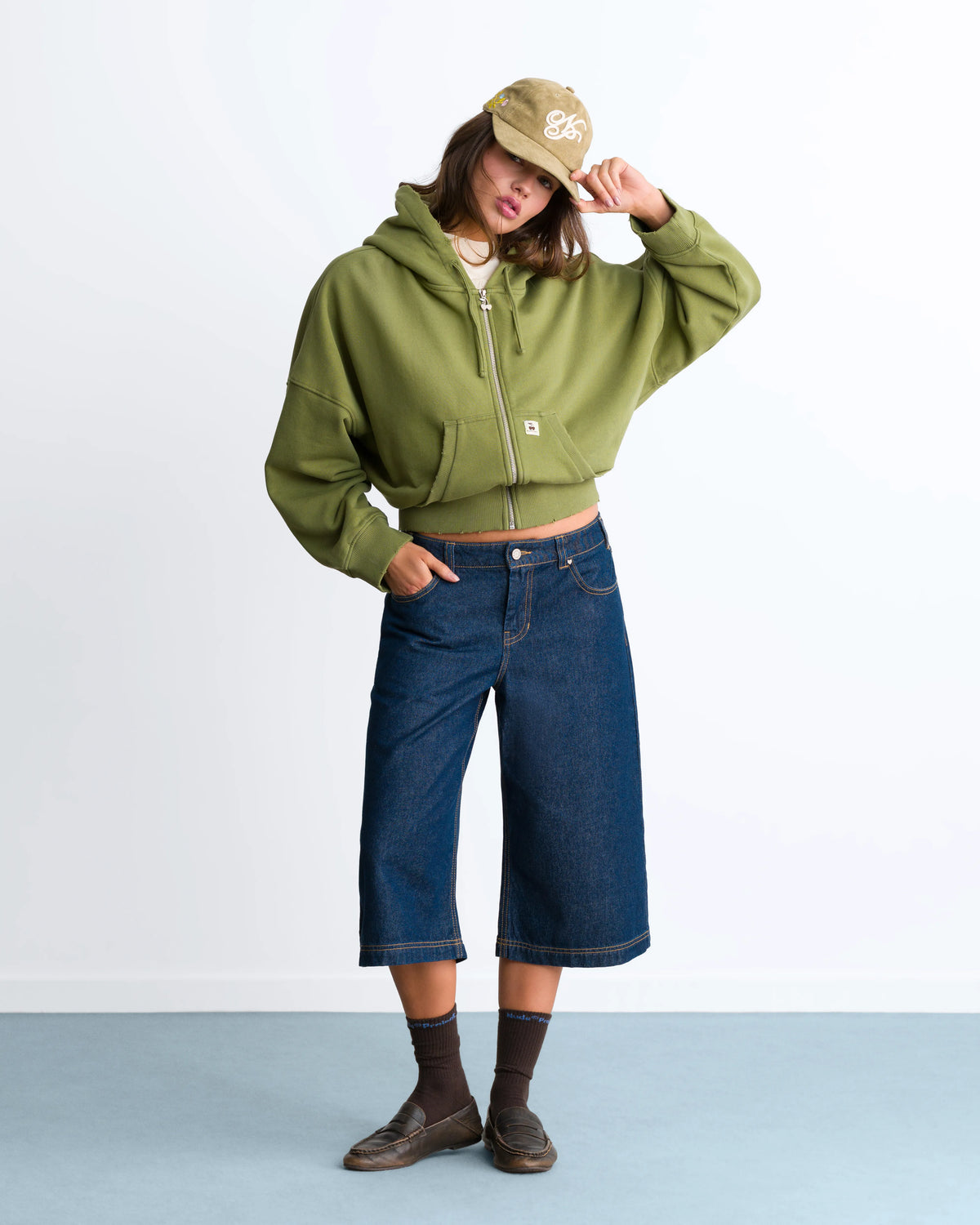 WOMAN [Model is 172cm/5’8” wearing size S]