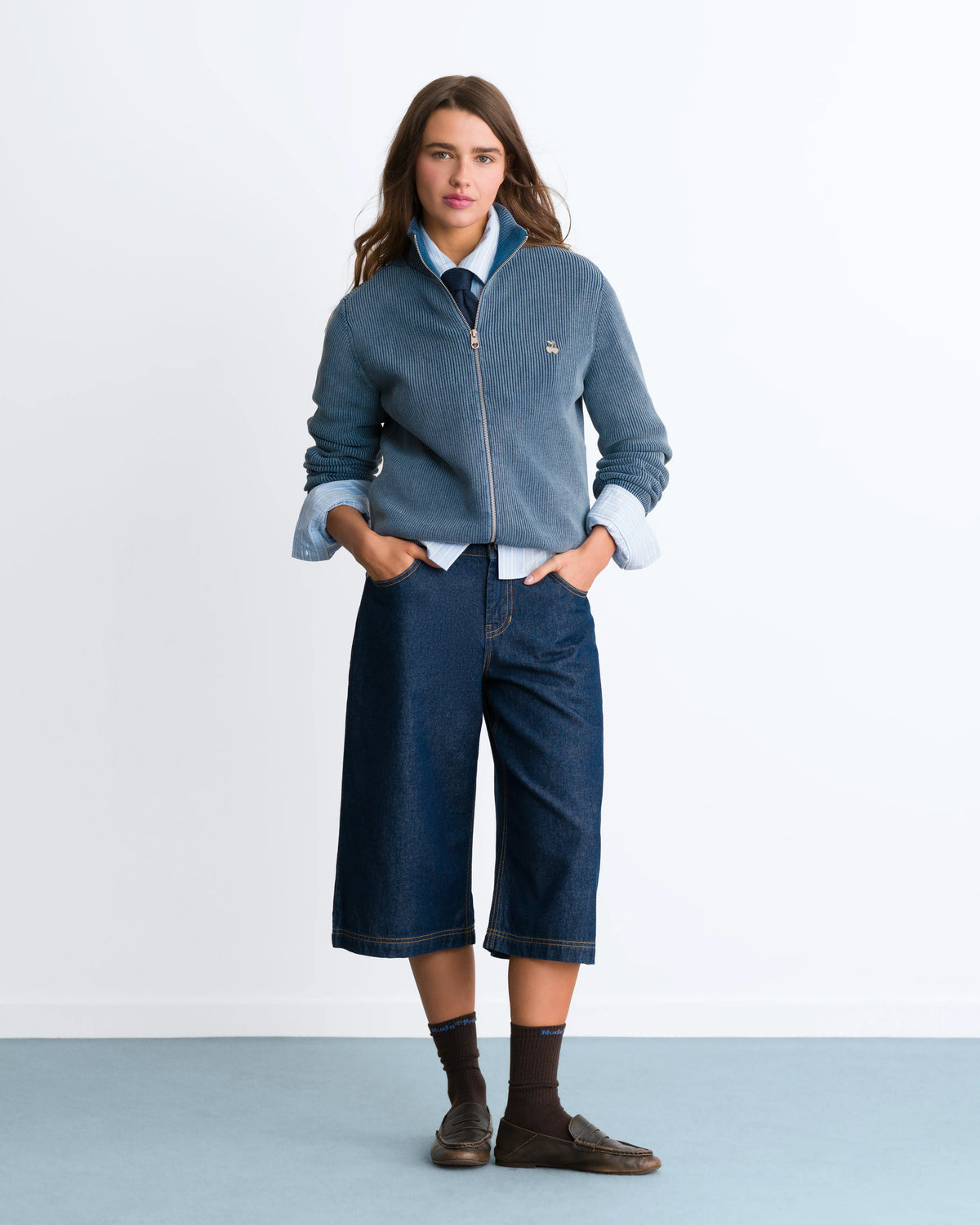 WOMAN [Model is 172cm/5’8” wearing size S]