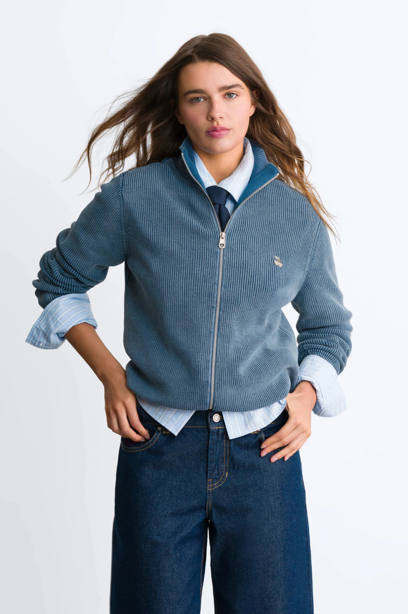 WOMAN [Model is 172cm/5’8” wearing size S]
