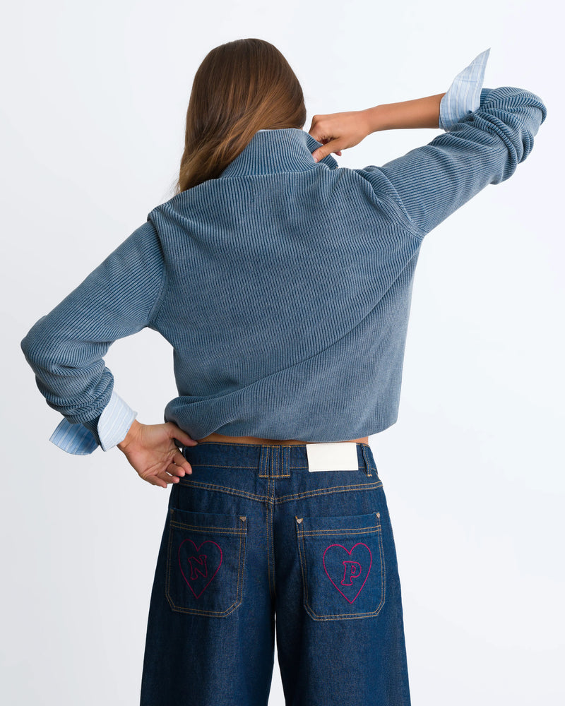 WOMAN [Model is 172cm/5’8” wearing size S]