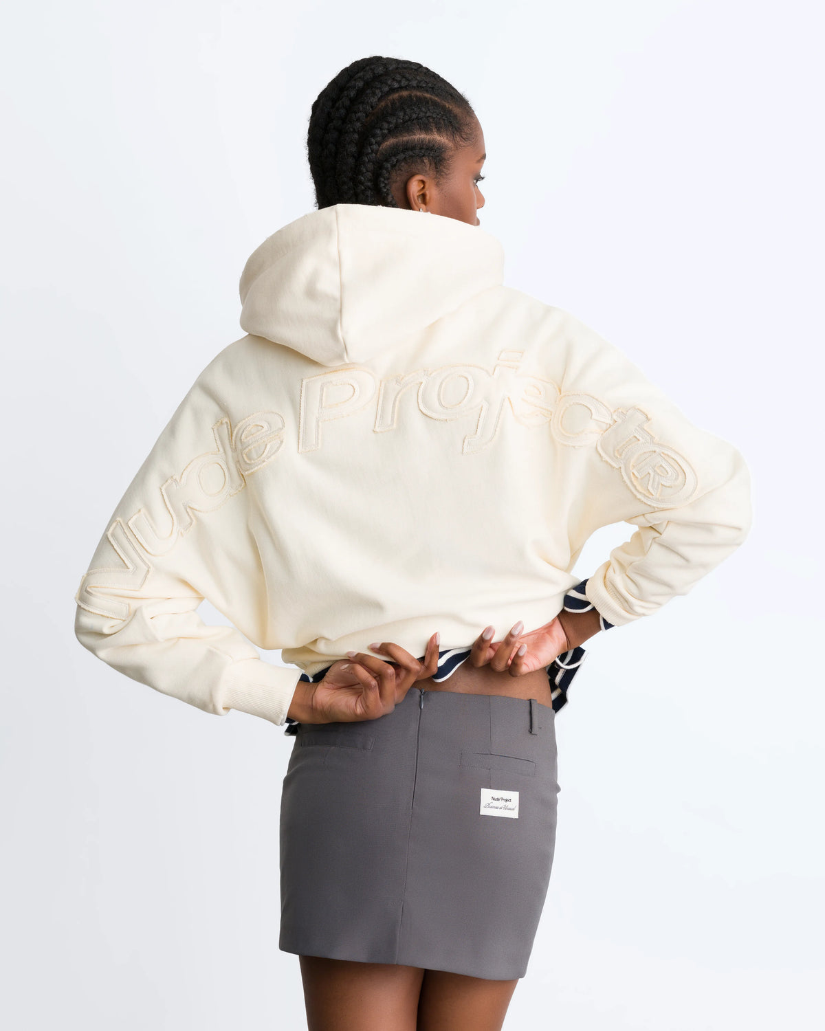 WOMAN [Model is 178cm/5’10” wearing size S]