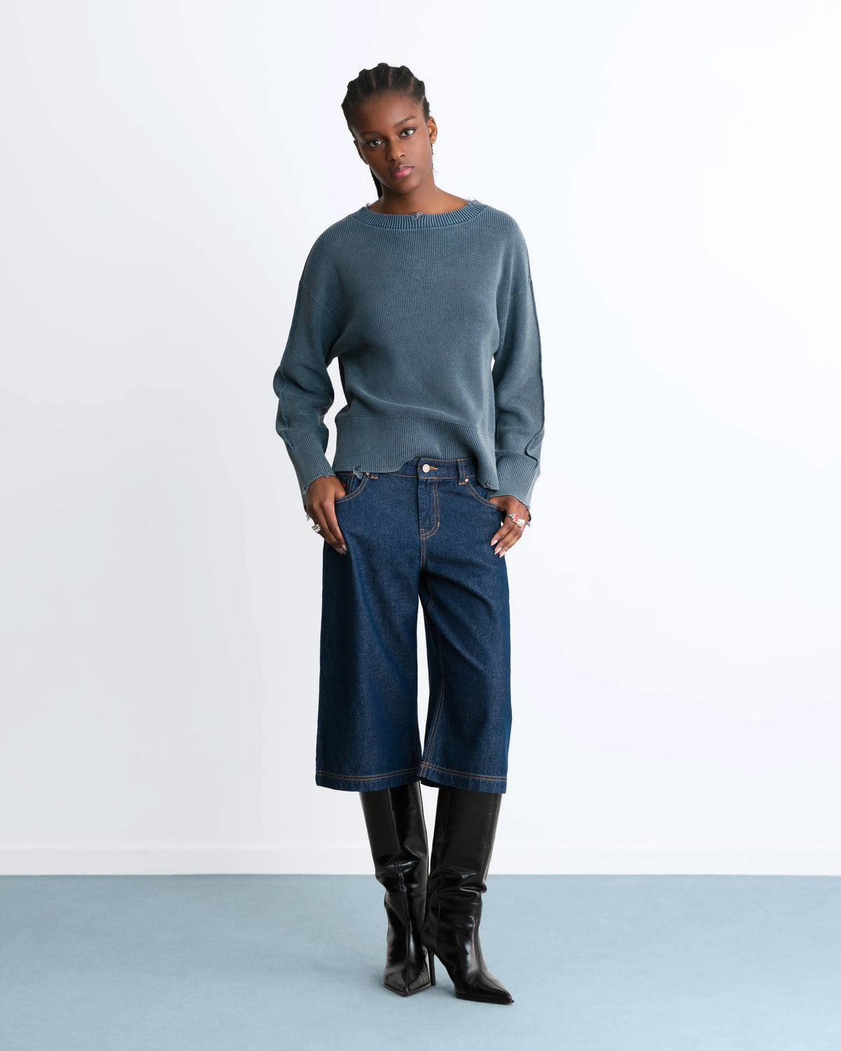 WOMAN [Model is 178cm/5’10” wearing size S]