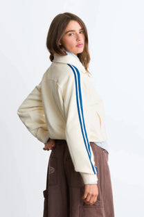 WOMAN [Model is 172cm/5’8” wearing size S]