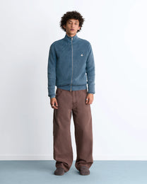 MAN [Model is 180cm/5’11” wearing size M]
