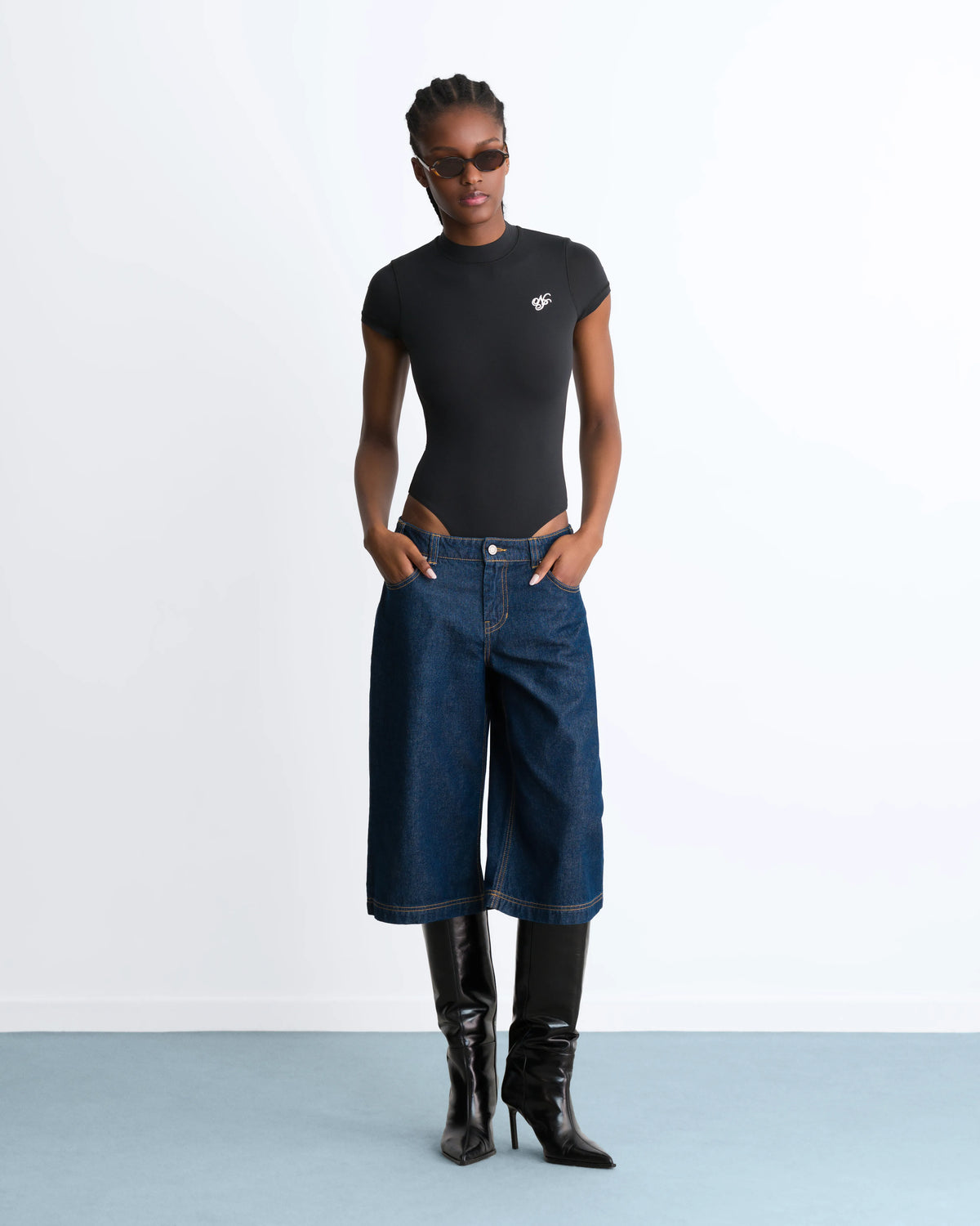 WOMAN [Model is 178cm/5’10” wearing size S]