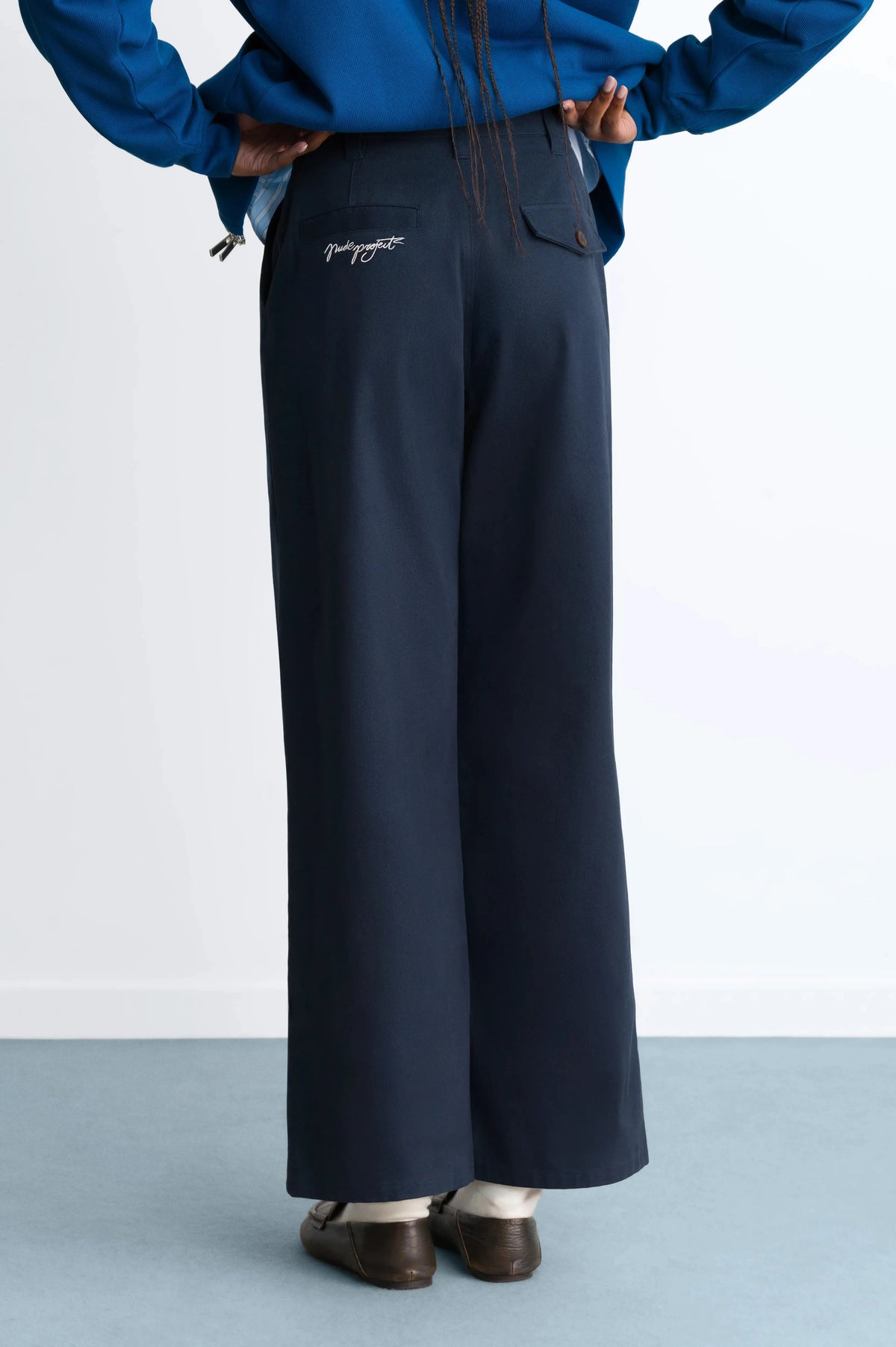 WOMAN [Model is 178cm/5’10” wearing size XS]