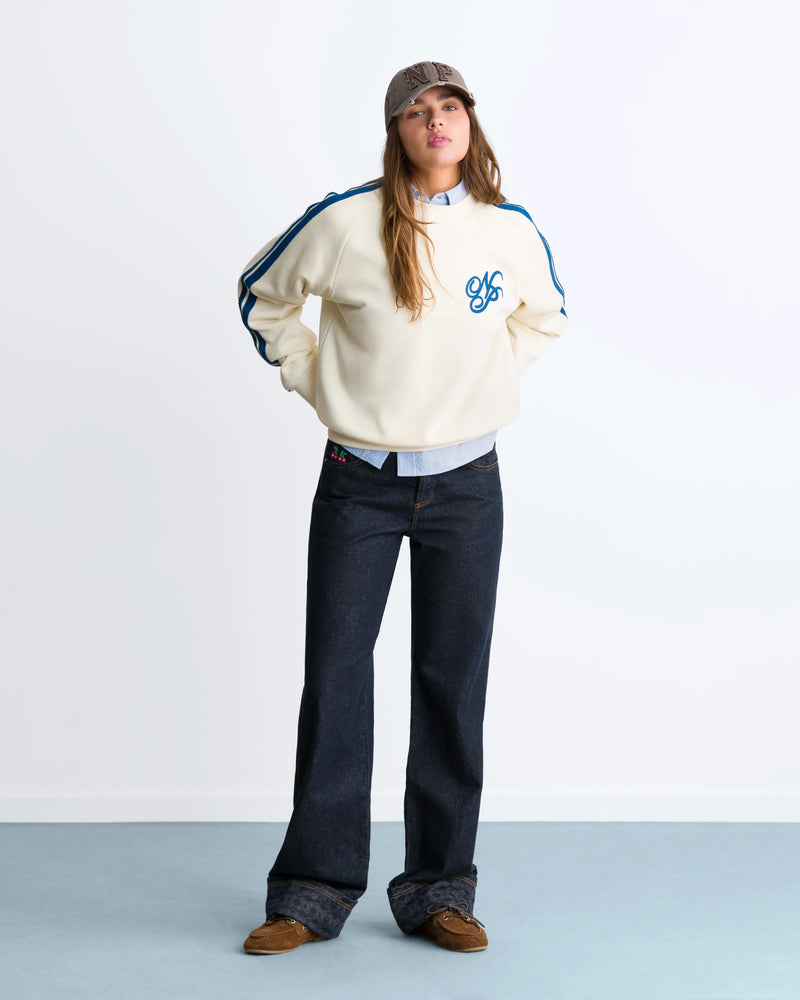 WOMAN [Model is 172cm/5’8” wearing size S]