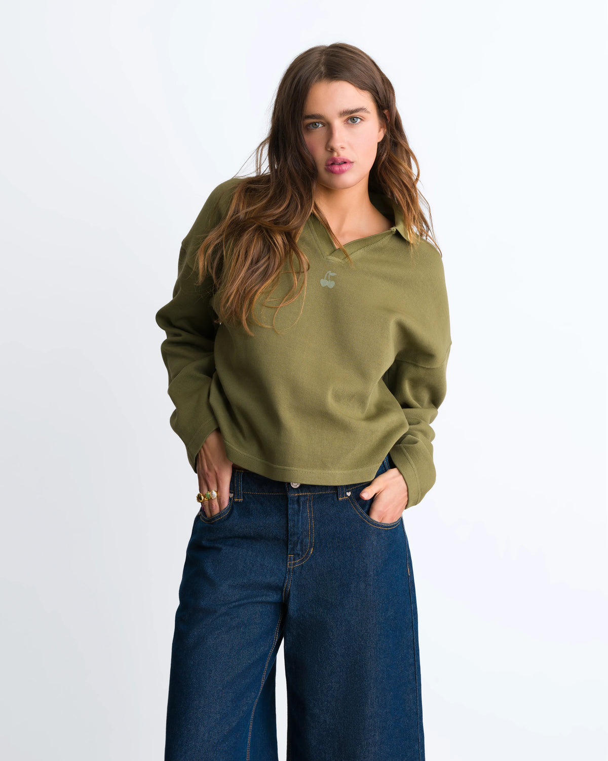 WOMAN [Model is 172cm/5’8” wearing size S]