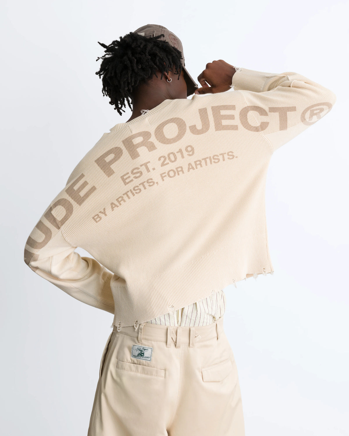 MAN [Model is 189cm/6'2” wearing size M]