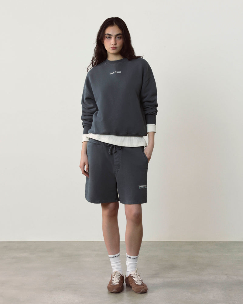 WOMAN [Model is 176cm/5’9” wearing size M]